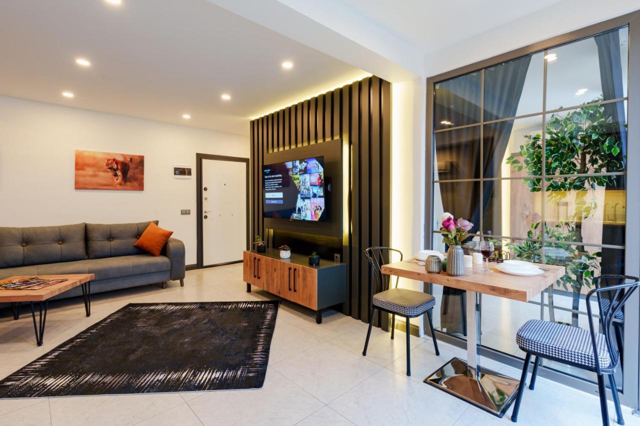 Mrt Suites Lara Antalya Bagian luar foto