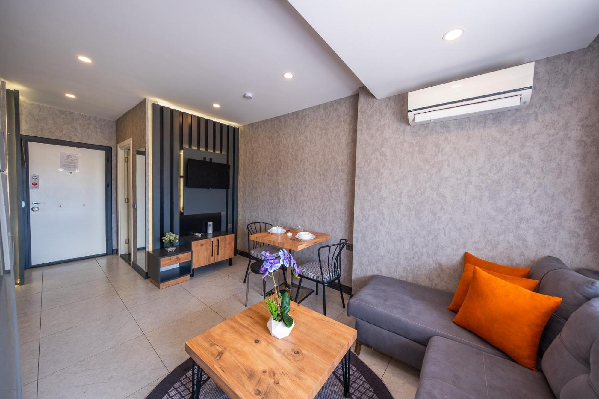 Mrt Suites Lara Antalya Bagian luar foto