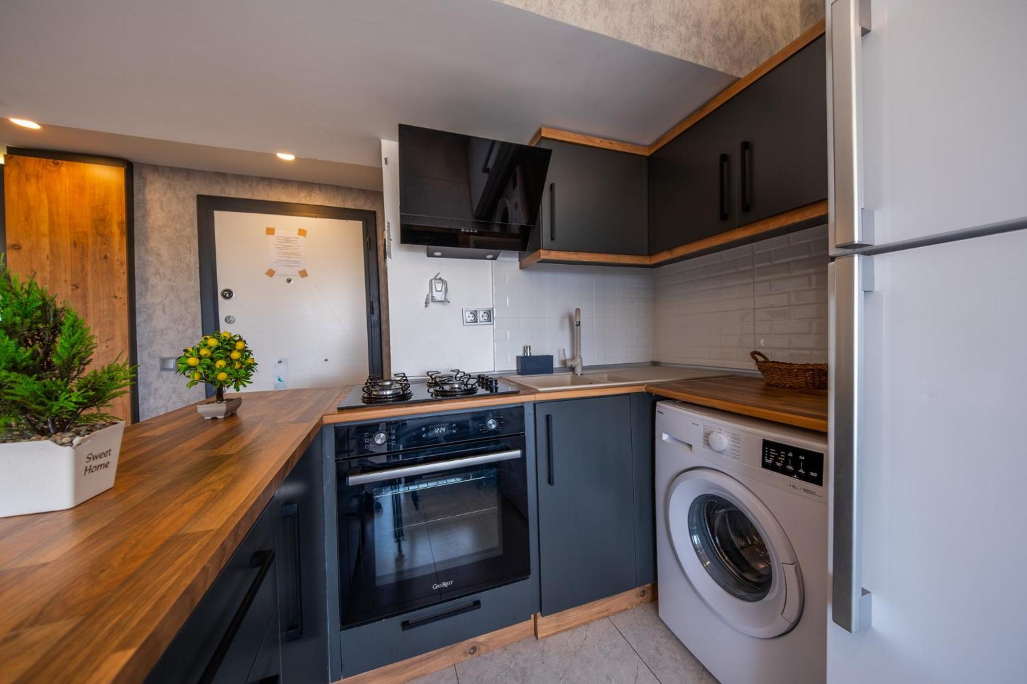 Mrt Suites Lara Antalya Bagian luar foto