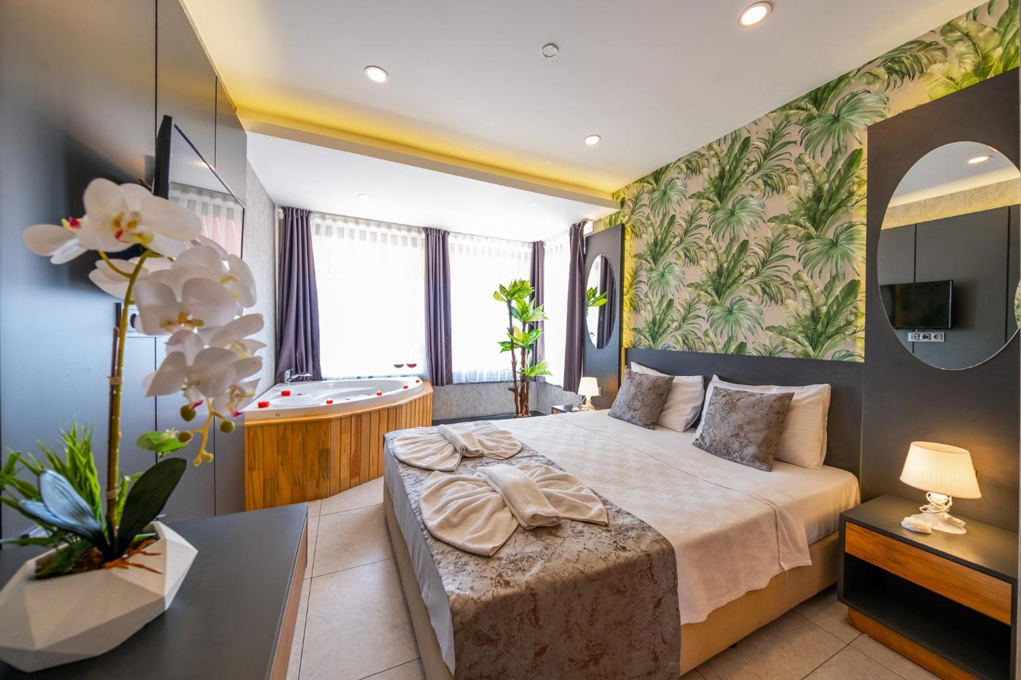 Mrt Suites Lara Antalya Bagian luar foto