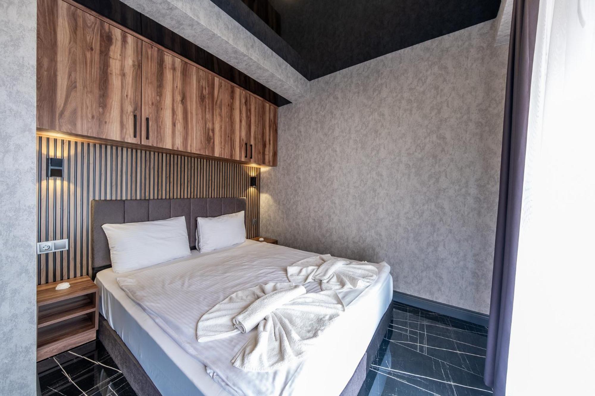 Mrt Suites Lara Antalya Bagian luar foto