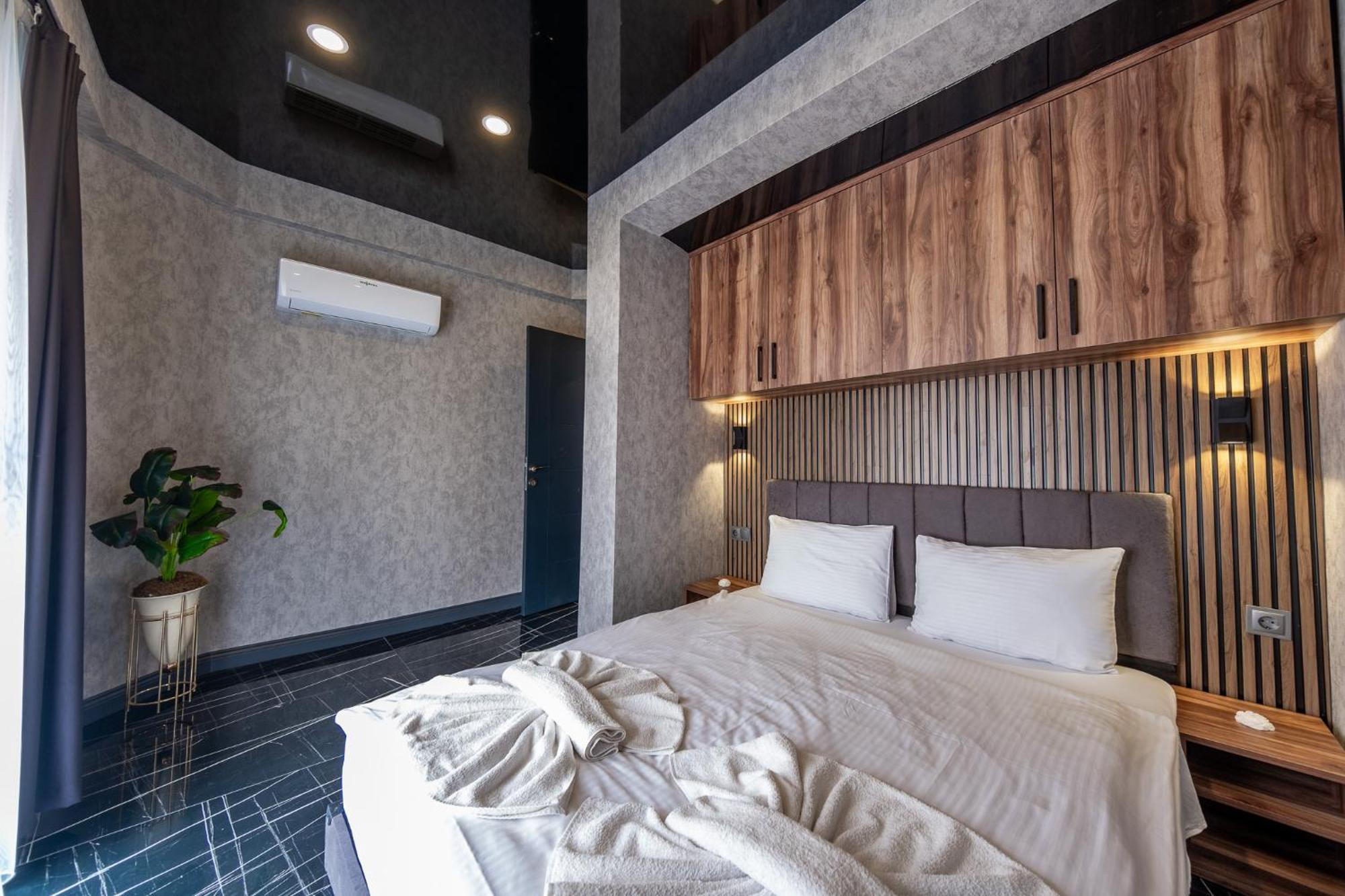 Mrt Suites Lara Antalya Bagian luar foto