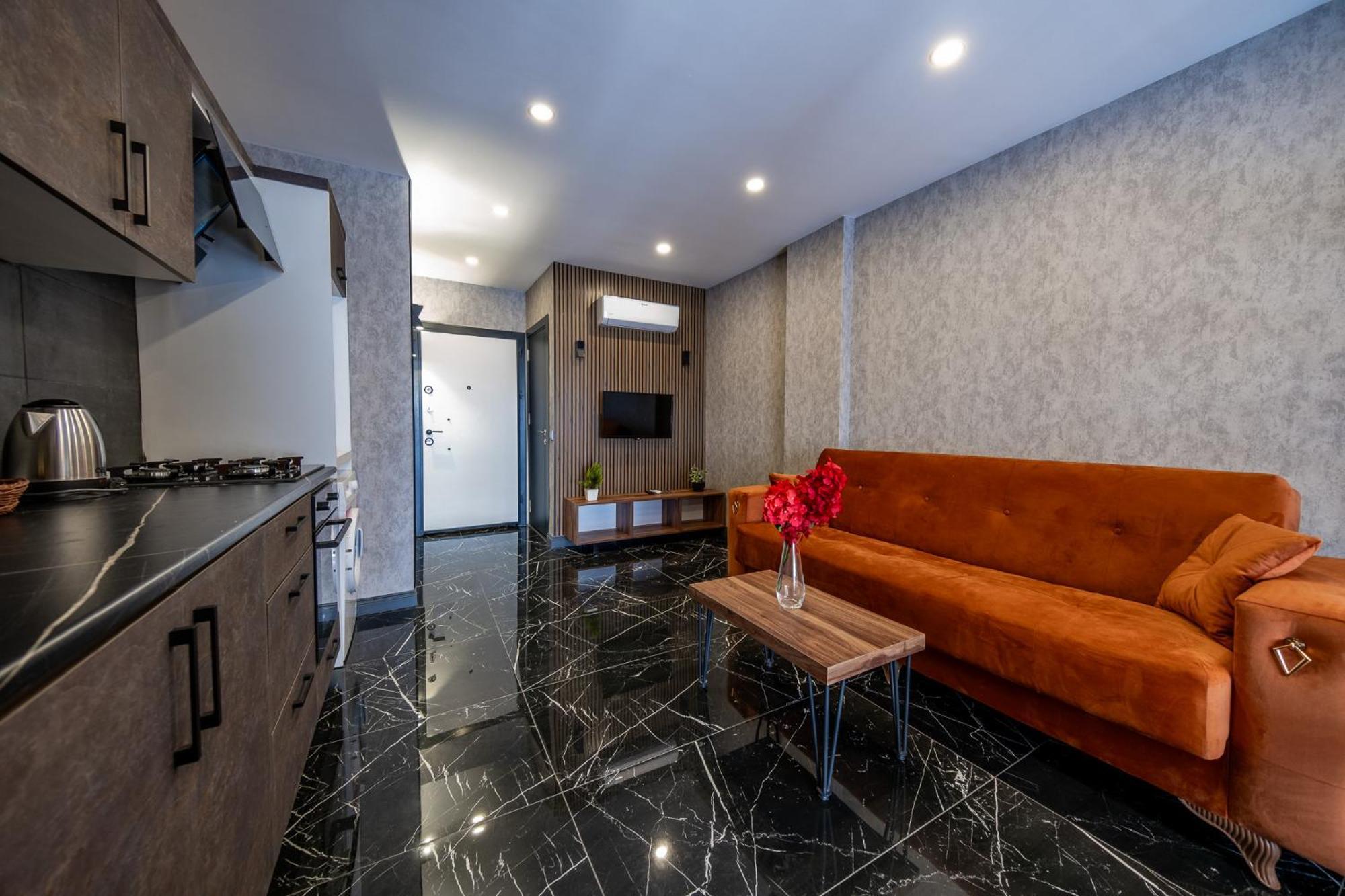 Mrt Suites Lara Antalya Bagian luar foto