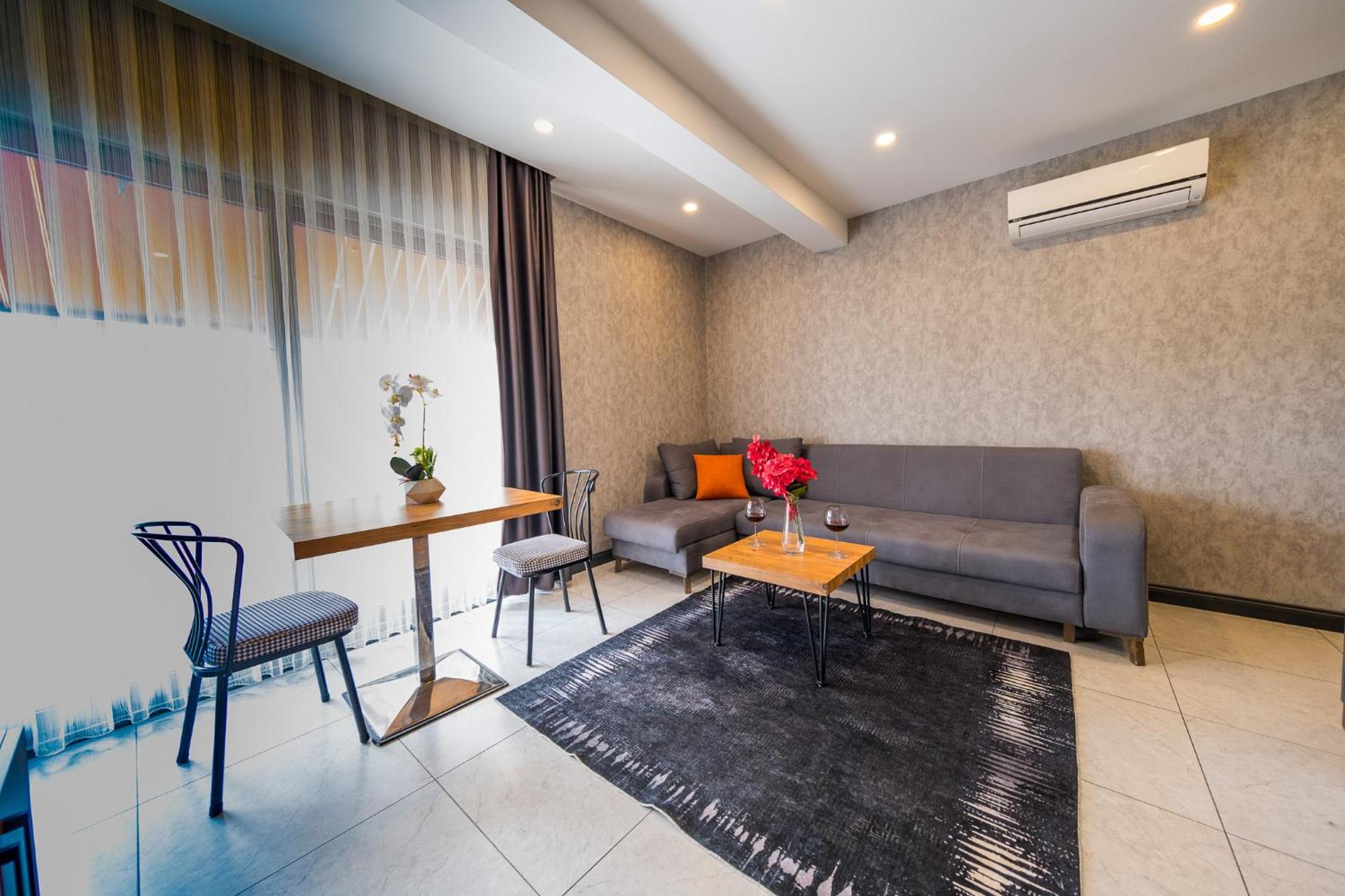 Mrt Suites Lara Antalya Bagian luar foto