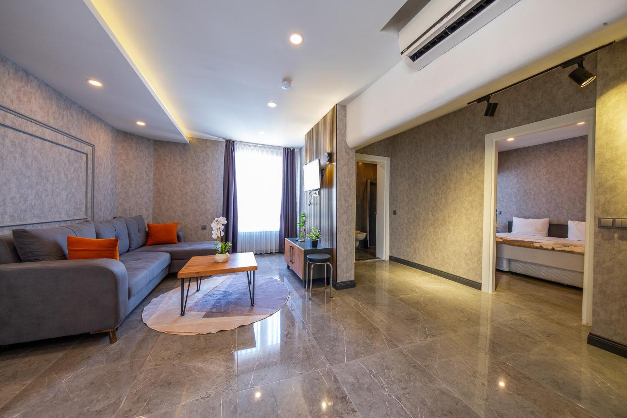 Mrt Suites Lara Antalya Bagian luar foto